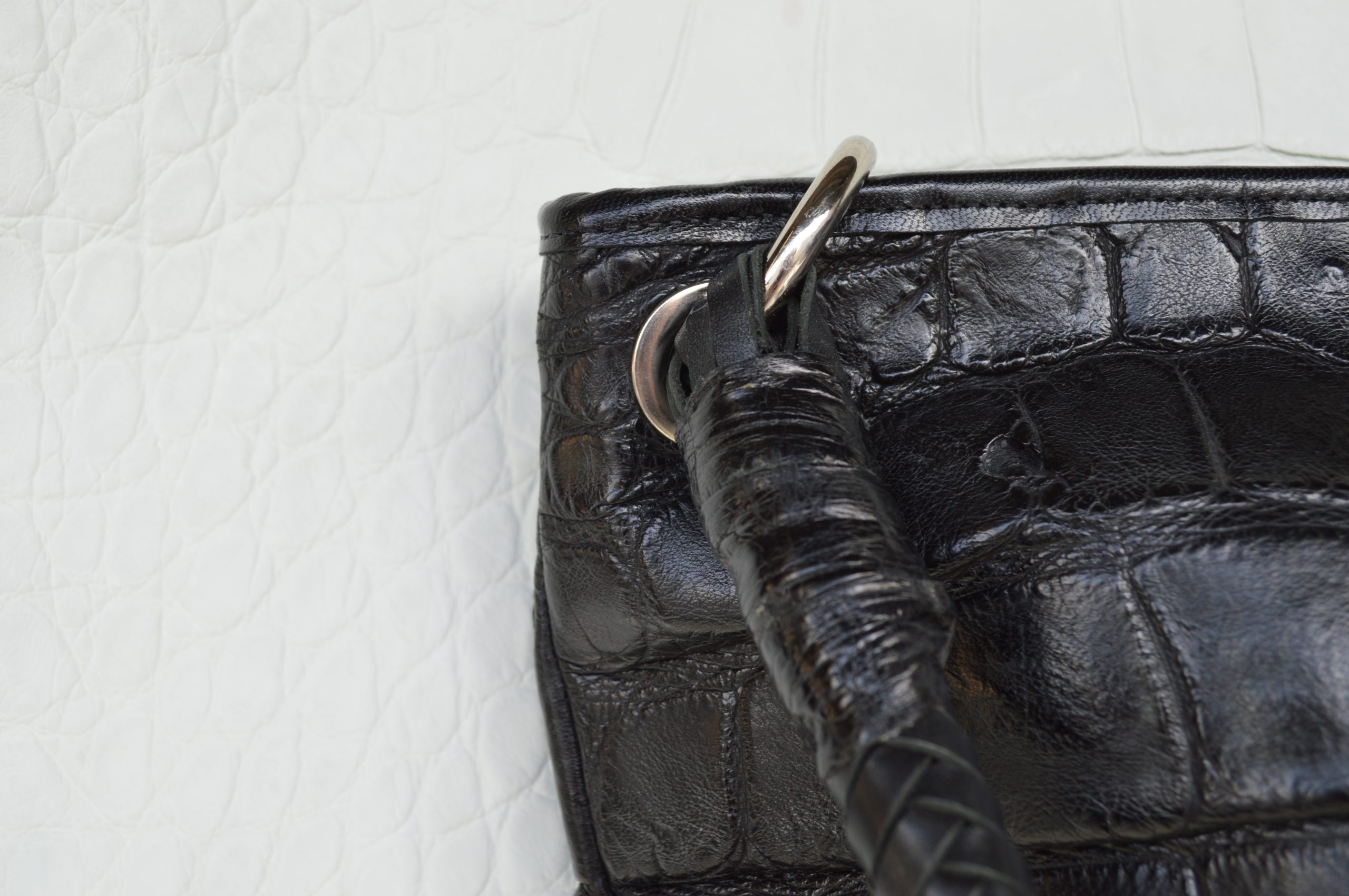  100% Genuine Crocodile Leather Women Handbag Real Alligator Skin  Shoulder Bag Luxury Tote Bag Crossbody Bag (black) : Clothing, Shoes &  Jewelry